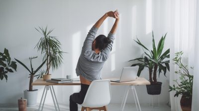 Augmentez votre activité physique à la maison et au bureau avec ces mouvements simples