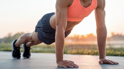 Le rôle de la planche ventrale dans la construction d'une meilleure posture et de muscles abdominaux